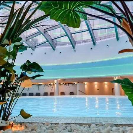 Apartmán Hanza Tower Family 20 & Pool & Jacuzzi & Sauna *