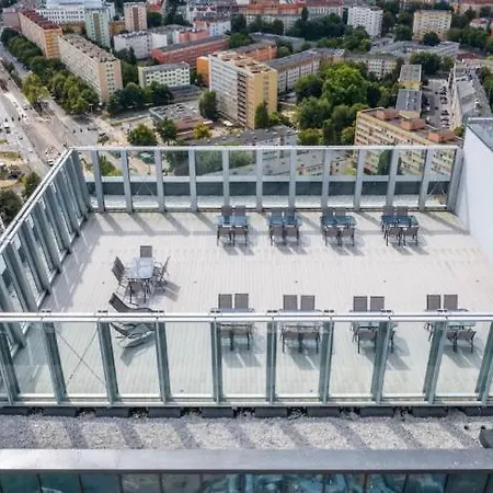 Hanza Tower Family 20 & Pool & Jacuzzi & Sauna * Štetín